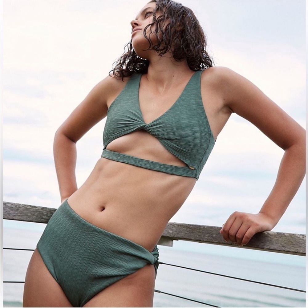 🆕 2pc FREE PEOPLE X BOAMAR TWIST HABANA TOP & MAKA BIKINI BOTTOM